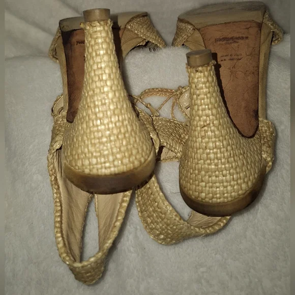 Vintage YSL Raffia Heels - Picture 5 of 12